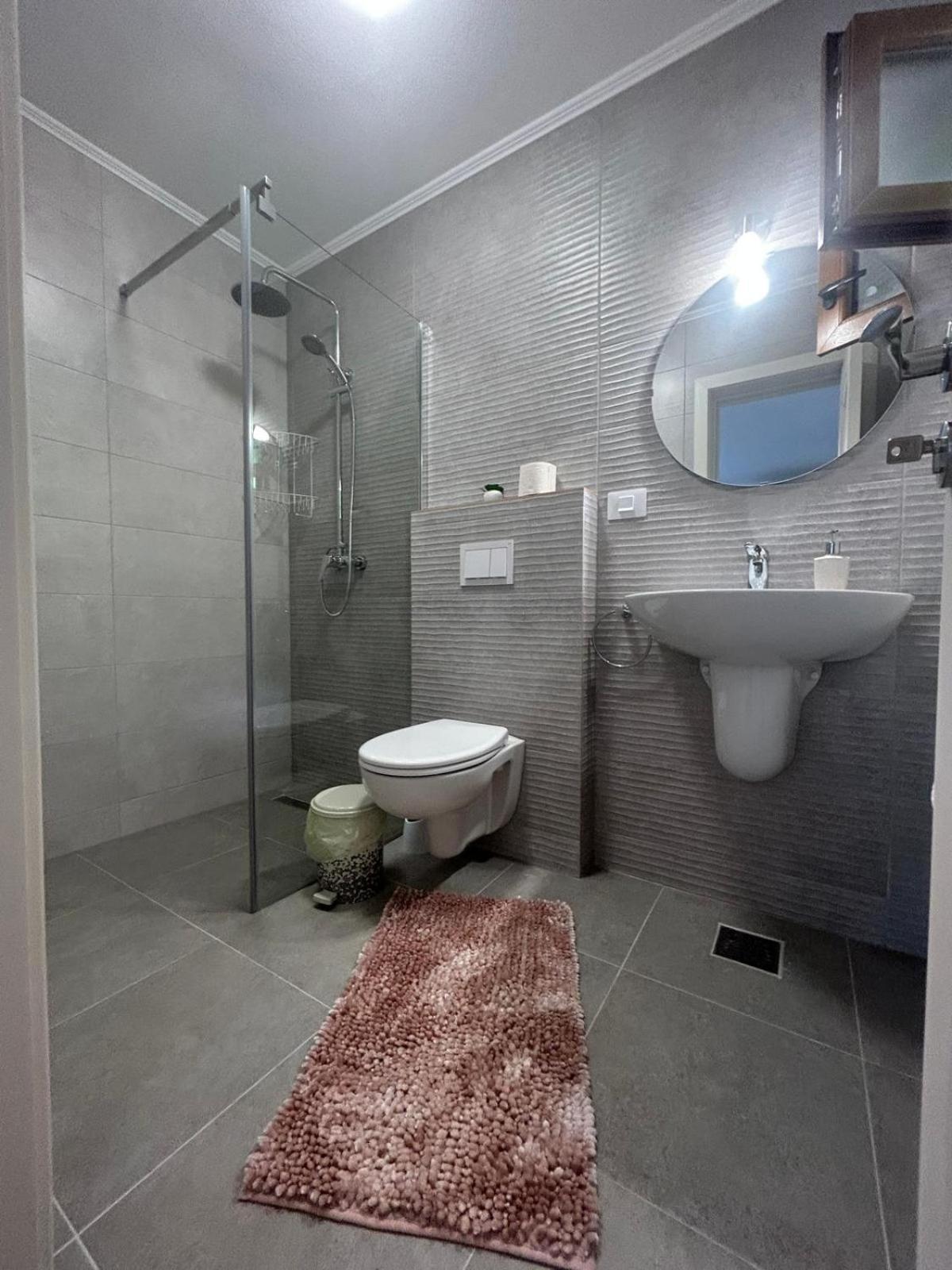Casa Dani&Moni Hotell Moeciu De Sus Exteriör bild